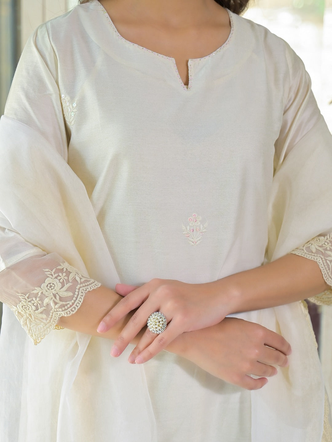 Cream Chanderi Silk Kurta Pant Set with Organza Dupatta