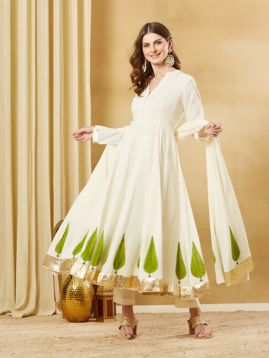 Off-White Handblock Floral Anarkali Kurta Set With Mulmul Dupatta