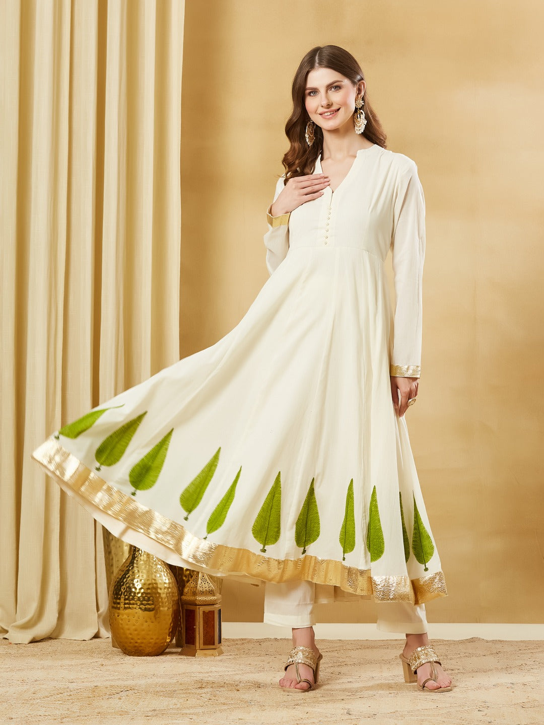 Off-White Handblock Floral Anarkali Kurta Set With Mulmul Dupatta