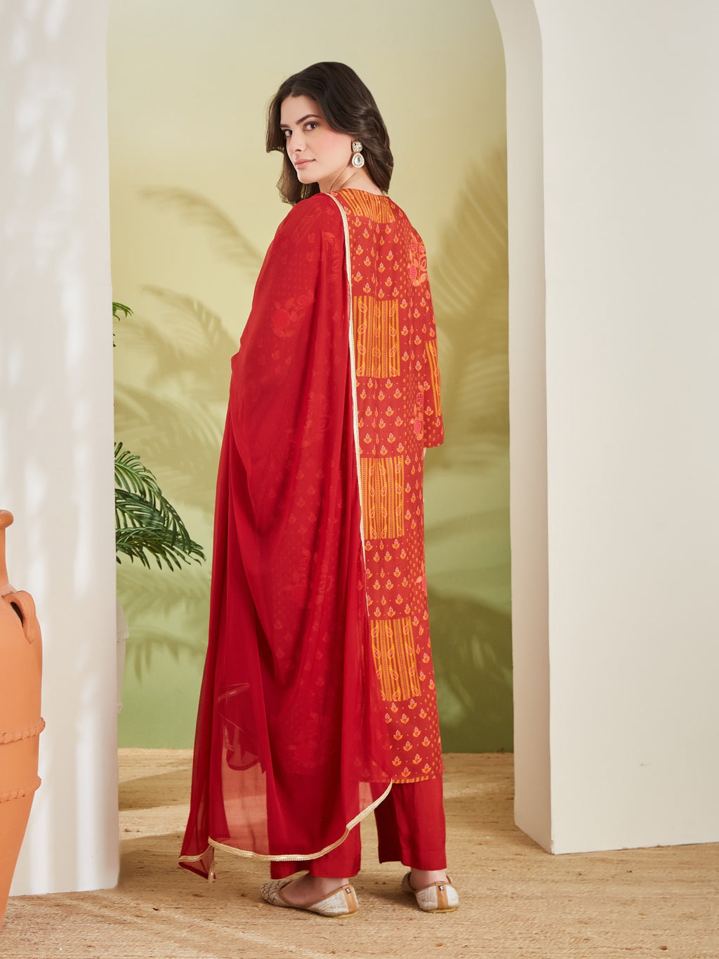 Embroidered Printed Straight Fit Muslin Kurta Pant With Dupatta Set