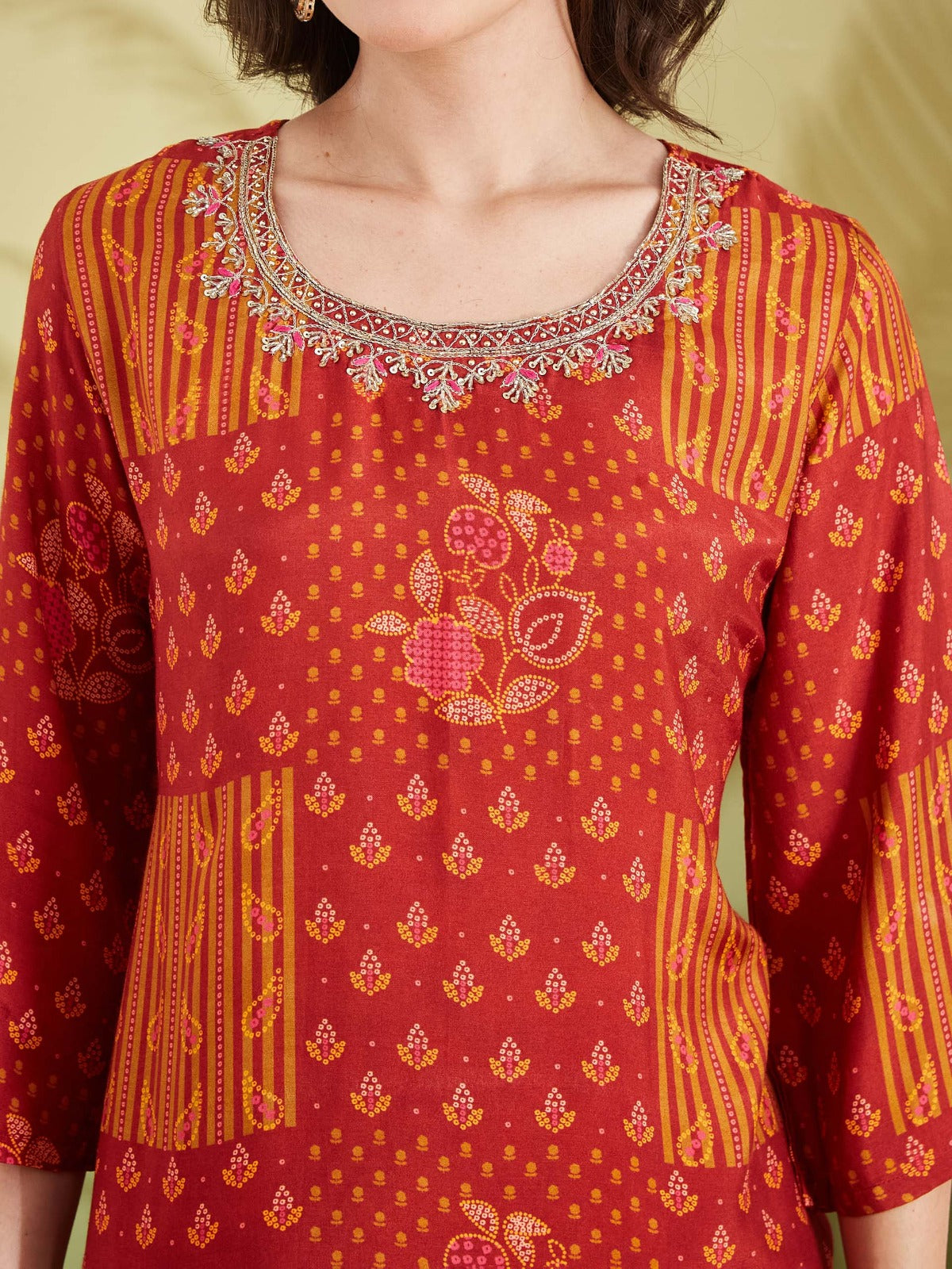 Embroidered Printed Straight Fit Muslin Kurta Pant With Dupatta Set