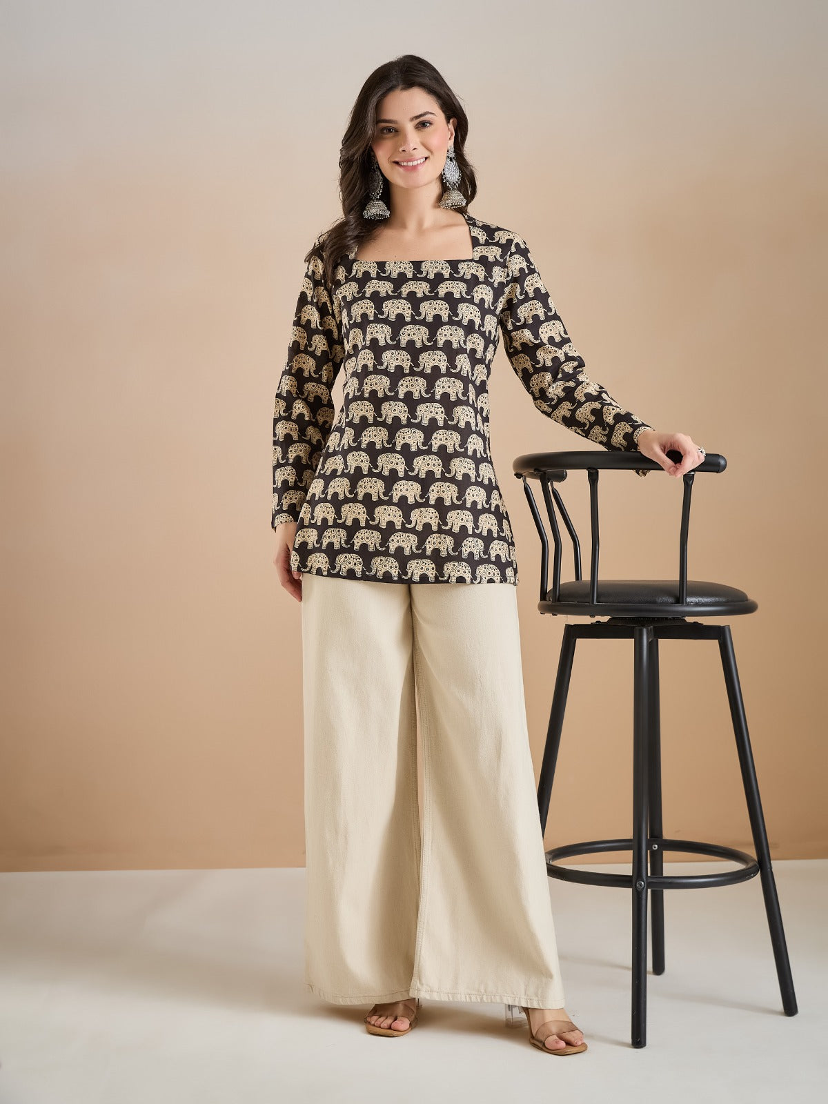 Women Quirky Print Pure Cotton Black Square Neck Top