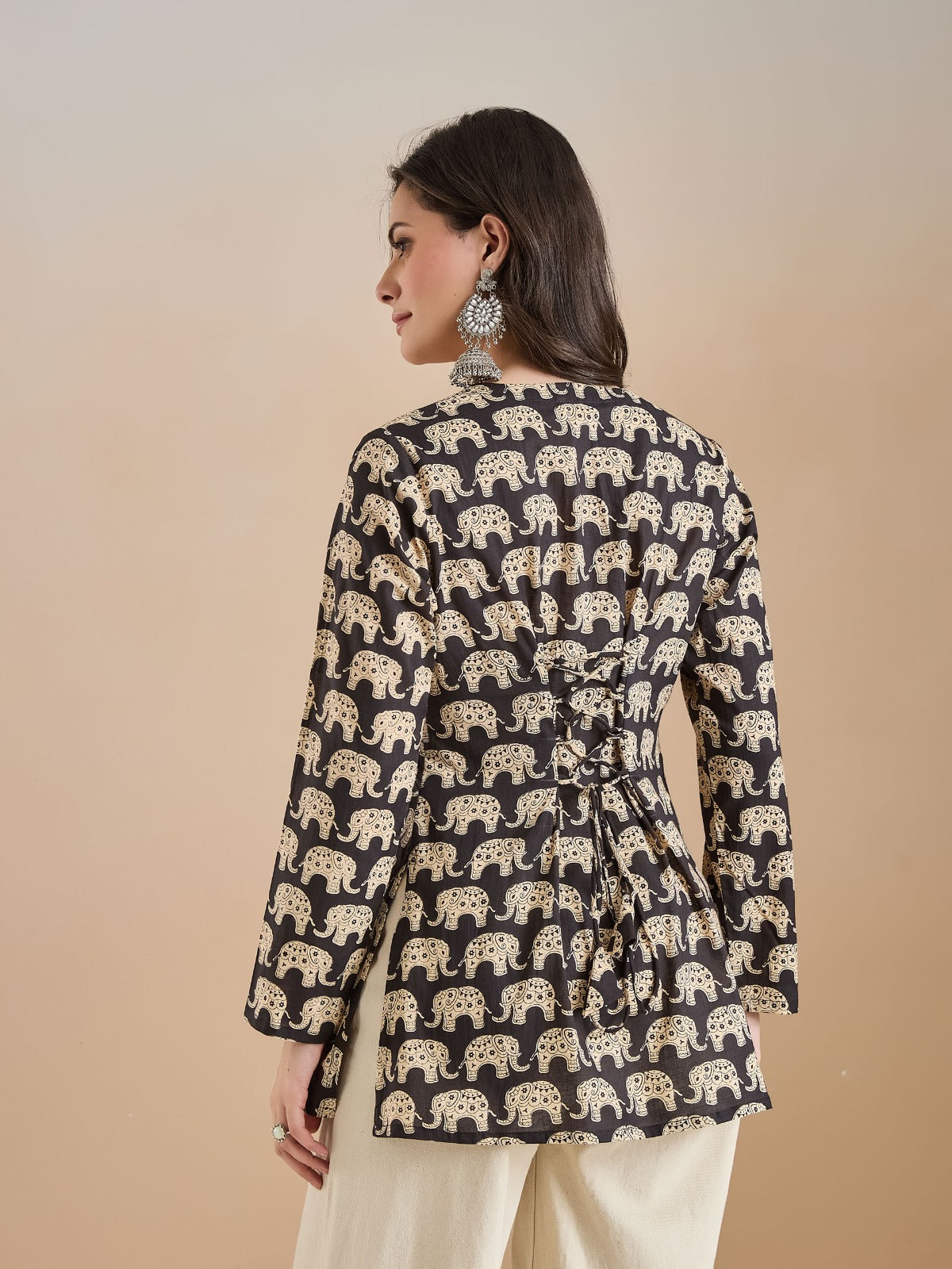 Women Quirky Print Pure Cotton Black Square Neck Top